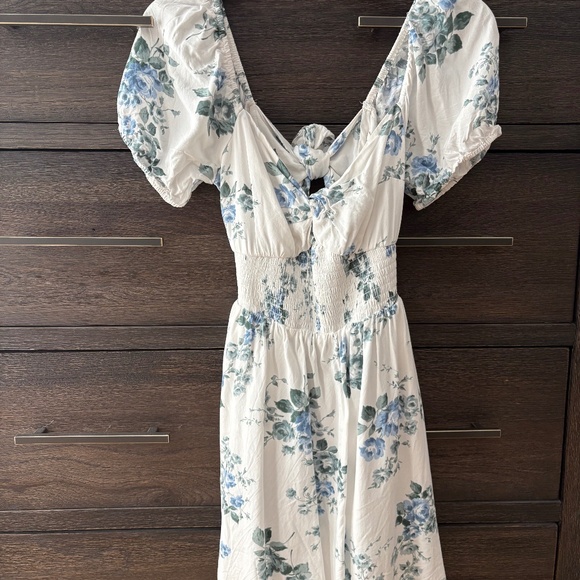 White Hollister Dress - Picture 1 of 3